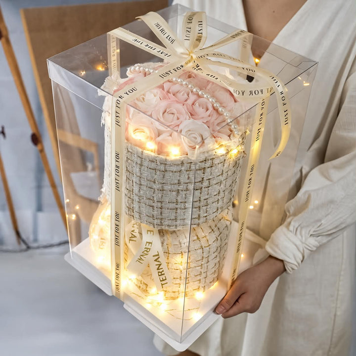 Amaré, bouquet de roses éternelles en savon rose pâle dans sa boîte